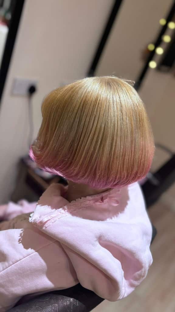 Blonde bob with pastel-pink dipped tips